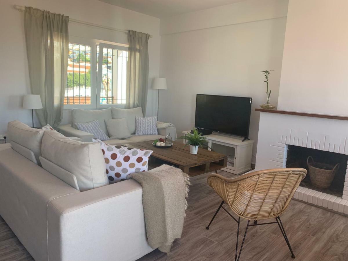 Appartement El Rincon De Cristina à Torre de Benagalbon Extérieur photo